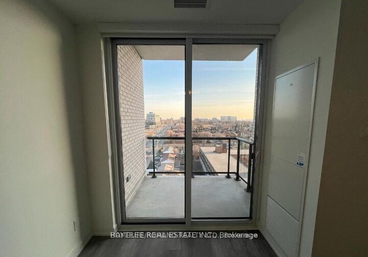 Property Photo: 3100 Keele Street 1014 ON M3M 0E1