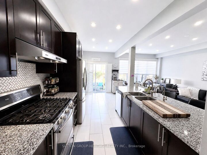 Property Photo: 15 Clarinet Lane ON L4A 0N8