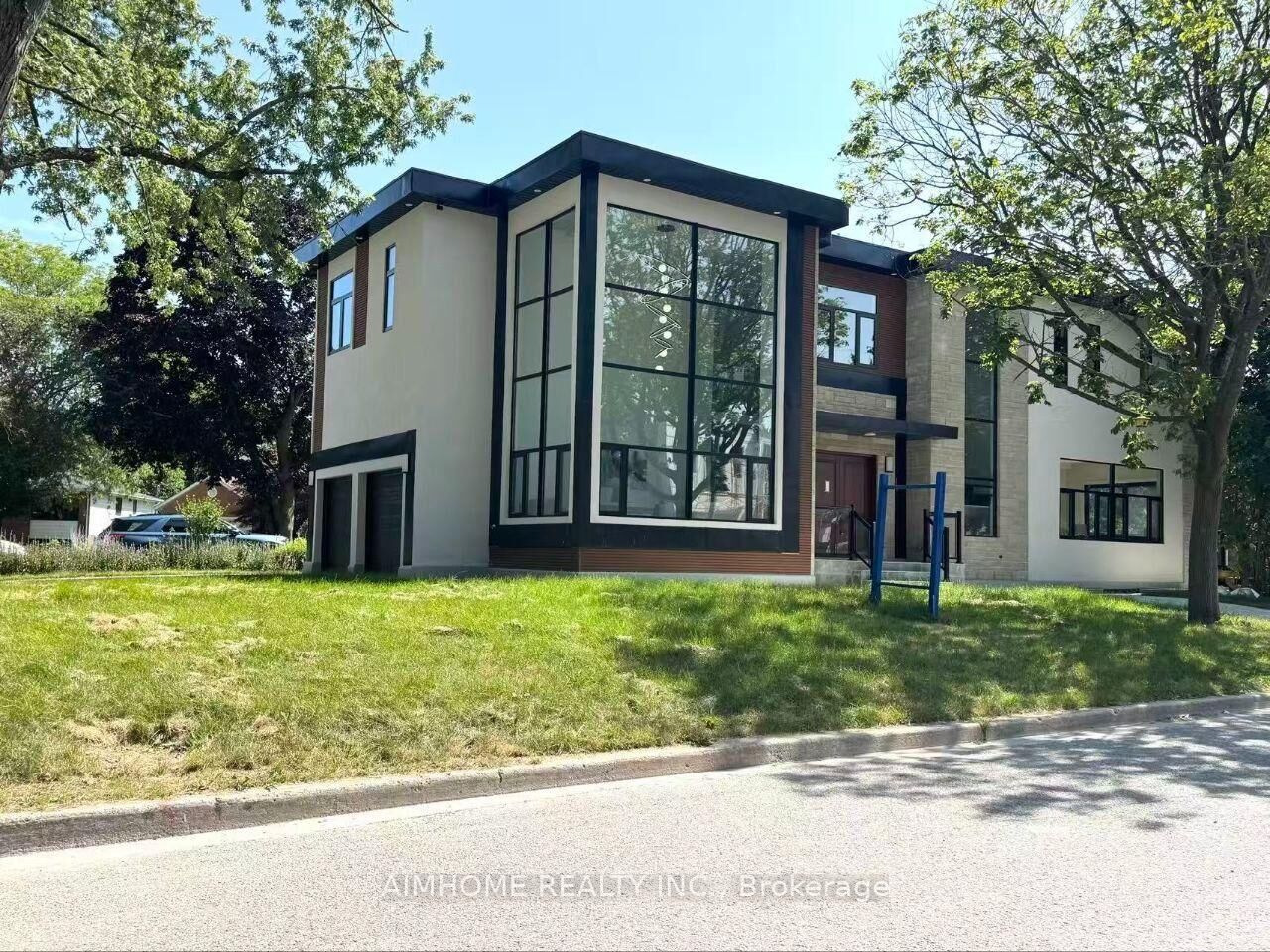 Property Photo: 21 Shadbolt Court ON L3R 1X3