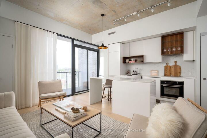 383 Sorauren Avenue 809 — photo 1