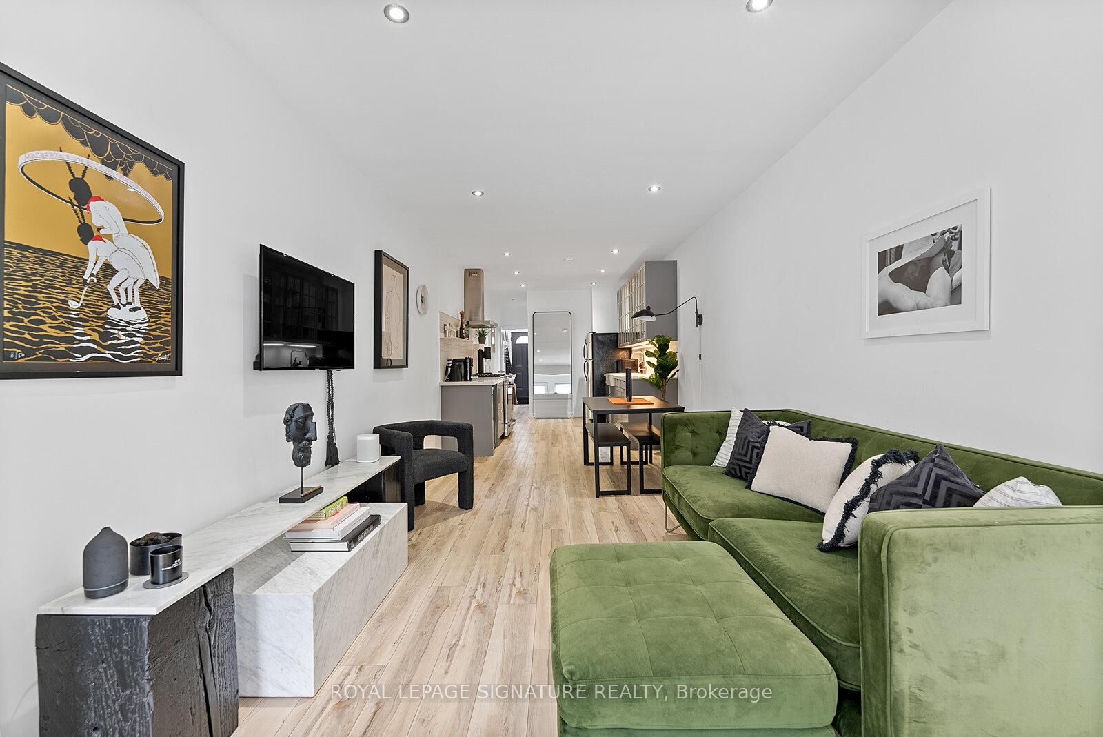 Property Photo:  28 Minto Street  ON M4L 1B6 