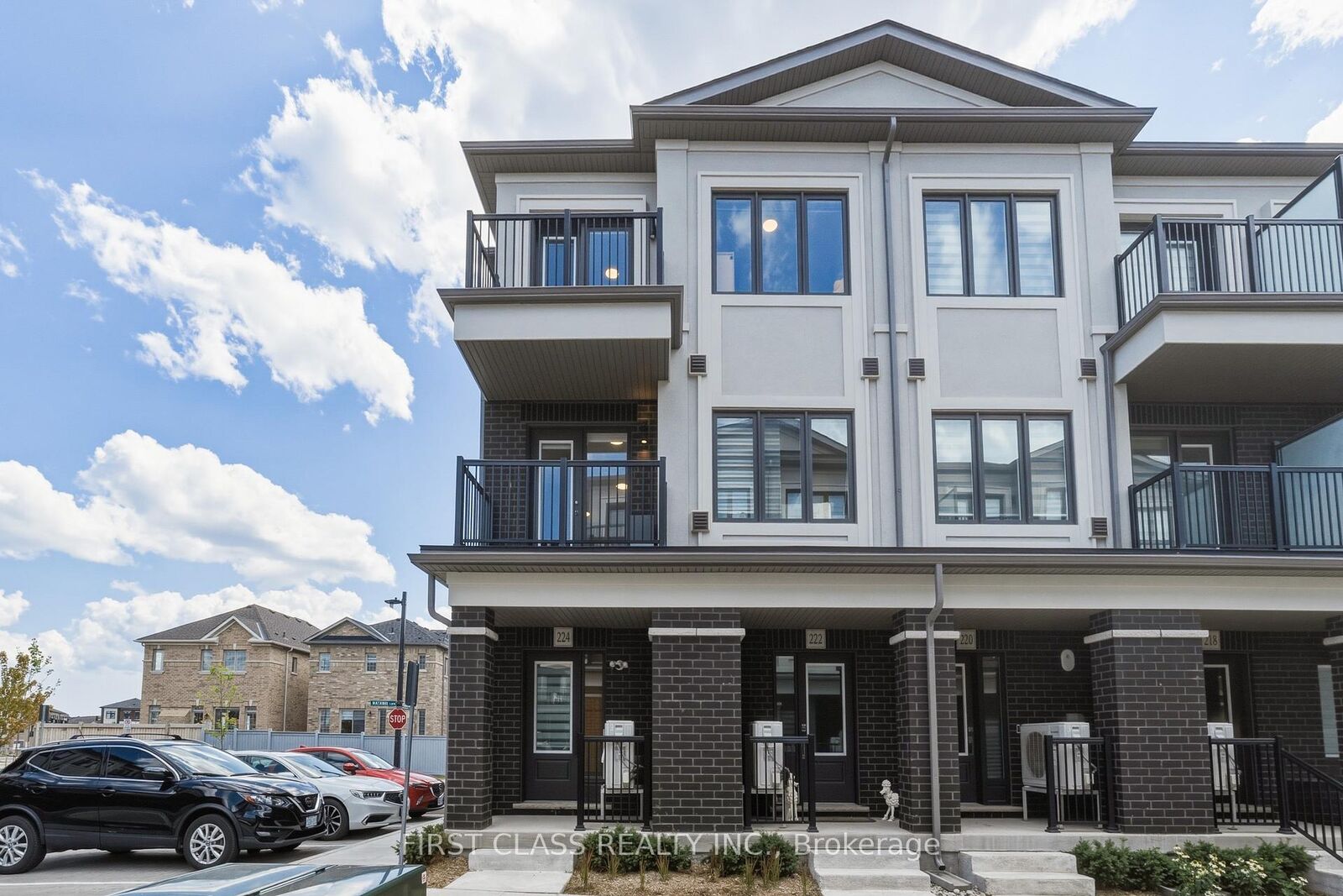 Property Photo: 224 Matawin Lane ON L4B 0H8