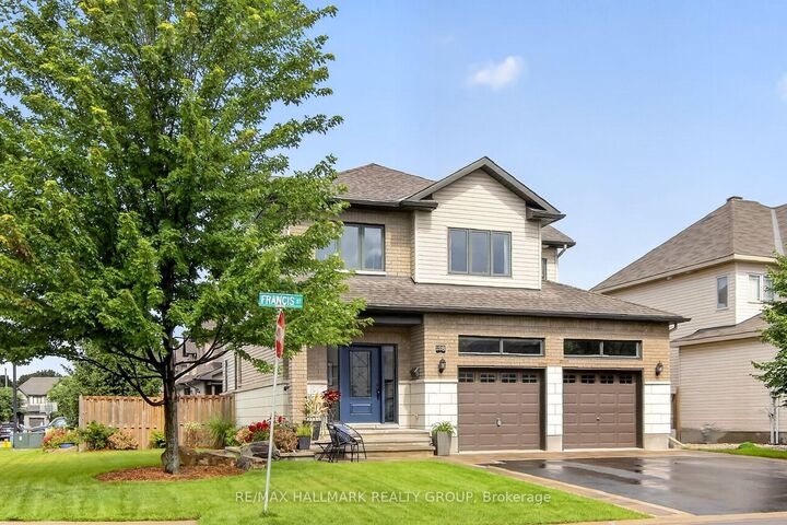 Property Photo:  128 Francis Street  ON K7C 0E9 