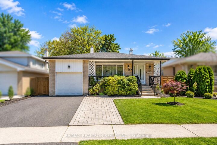 157 Darlingside Drive — photo 1