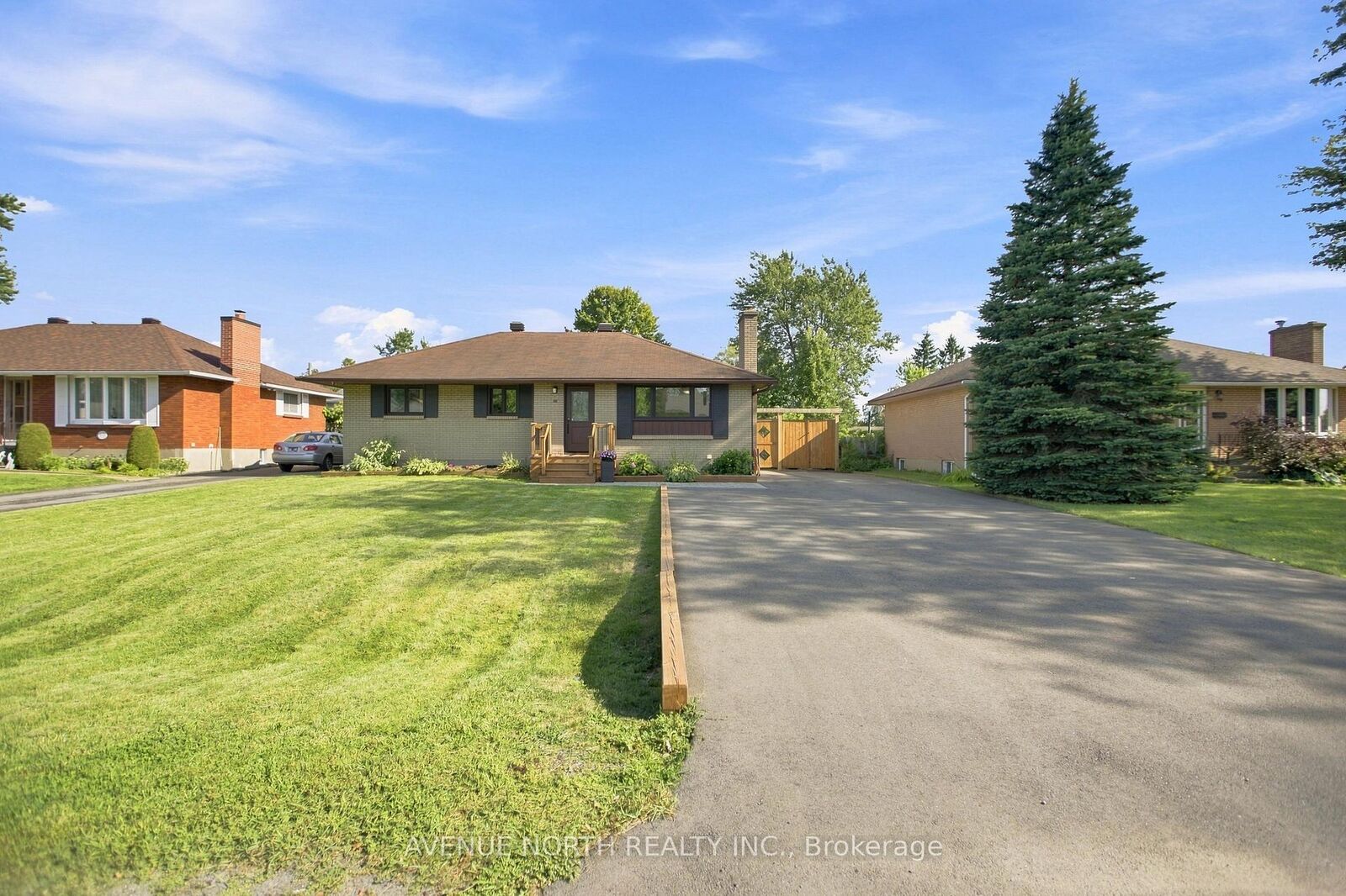Photo de la propriété: 66 Epworth Avenue ON K2G 2M1