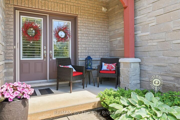 Property Photo: 135 Conservation Way ON L9Y 0G9
