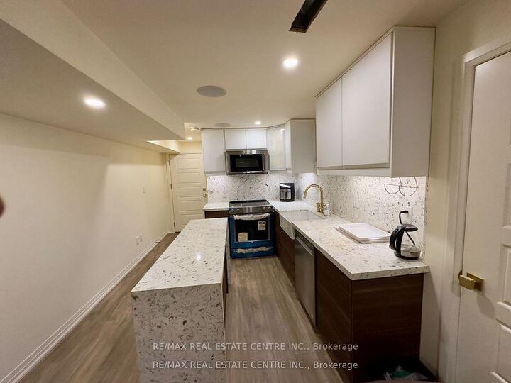Property Photo:  271 Sixteen Mile Drive  ON L6M 0V8 