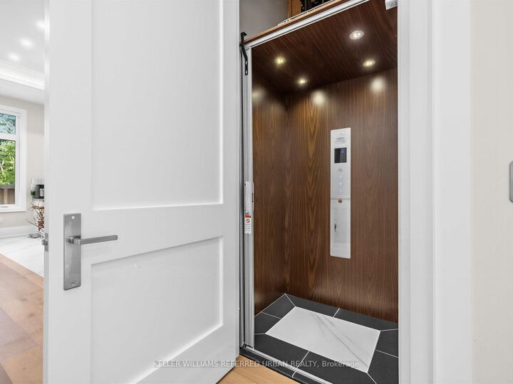 Property Photo: 170 Spring Garden Avenue ON M2N 3G5