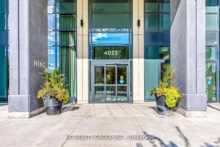 Photo de la propriété:  4055 Parkside Village Drive 2817  ON L5B 0K8 