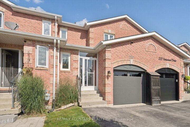 Property Photo:  229 Fairwood Drive  ON L4P 3Y5 