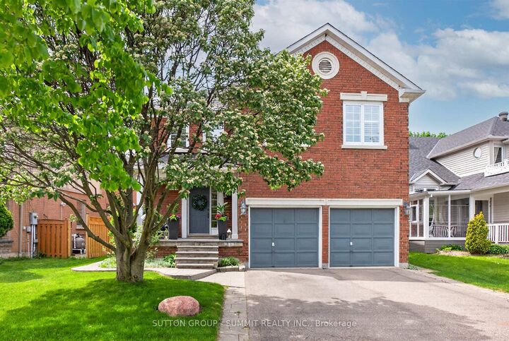 Property Photo: 5308 Middlebury Drive ON L5M 5E5