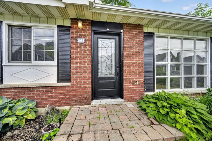 Property Photo:  59 Abbott Street  ON K6V 4A5 