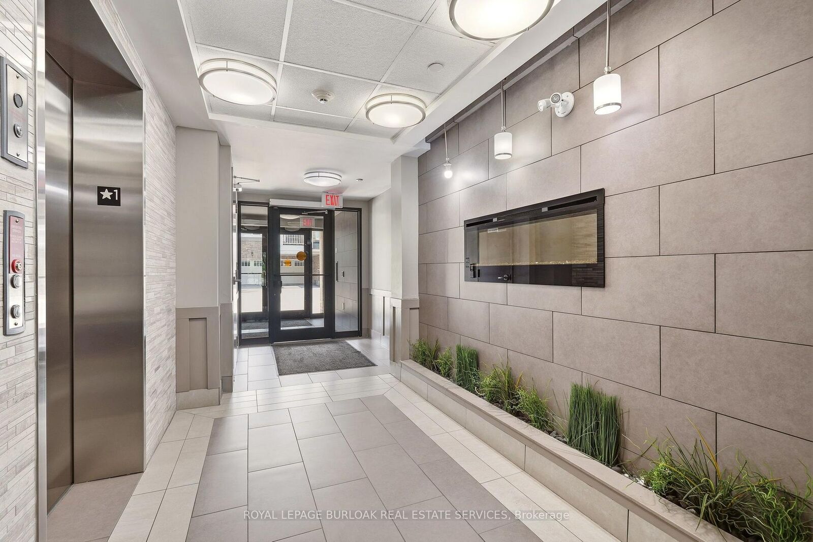 Property Photo: 1045 Nadalin Heights 309 ON L9T 8R5