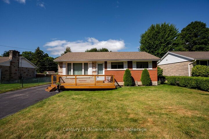 Photo de la propriété:  148 7th Avenue E  ON N4K 2W7 