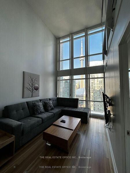 Property Photo: 15 Fort York Boulevard 2808 ON M5V 3Y4