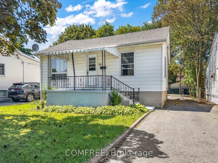Property Photo: 84 Carleton Street ON K7K 4G1
