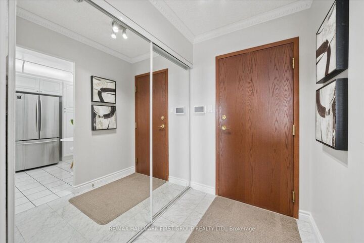 Property Photo:  168 Bonis Avenue 1701  ON M1T 3V6 