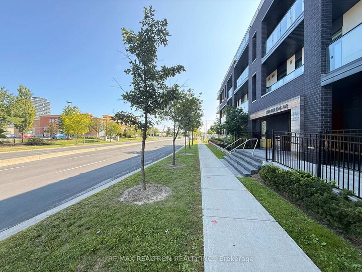 Property Photo: 1709 Bur Oak Avenue 509 ON L6E 0V7
