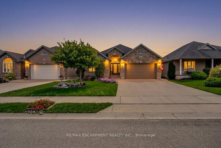 Property Photo: 100 Willowdale Crescent ON N0A 1N5