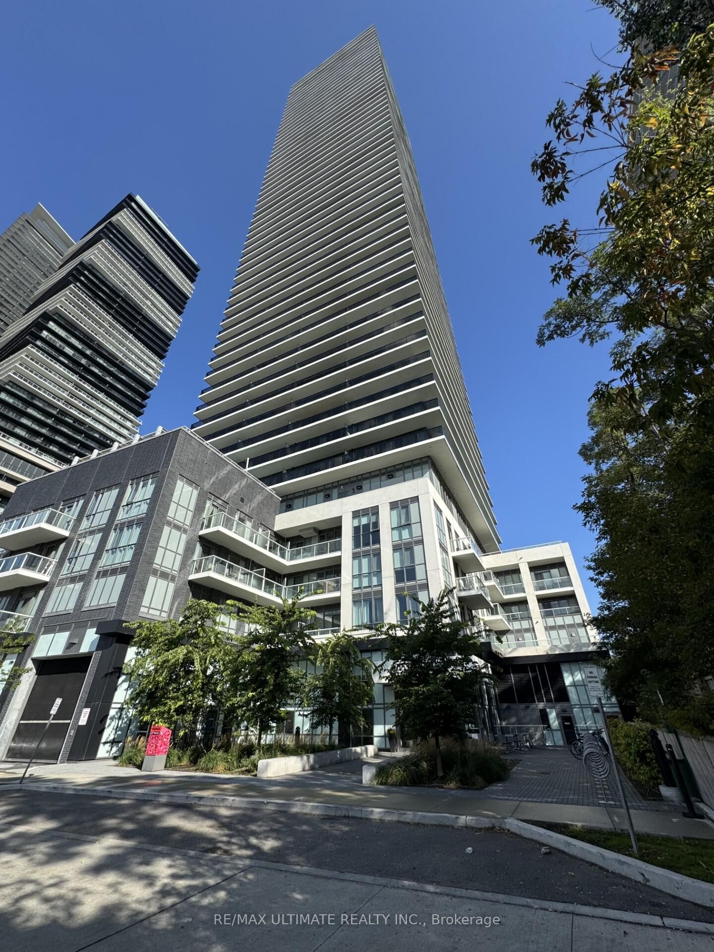 Property Photo: 70 Annie Craige Drive 409 ON M8V 0G2