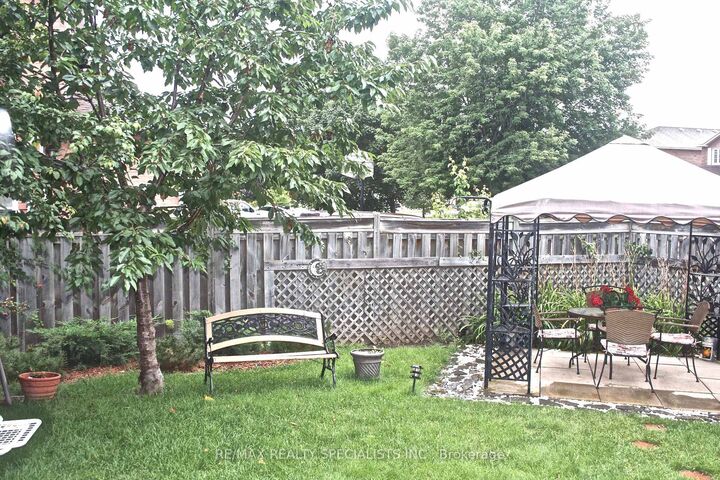 Property Photo:  3157 Shadetree Drive (Short Term)  ON L5N 6P3 