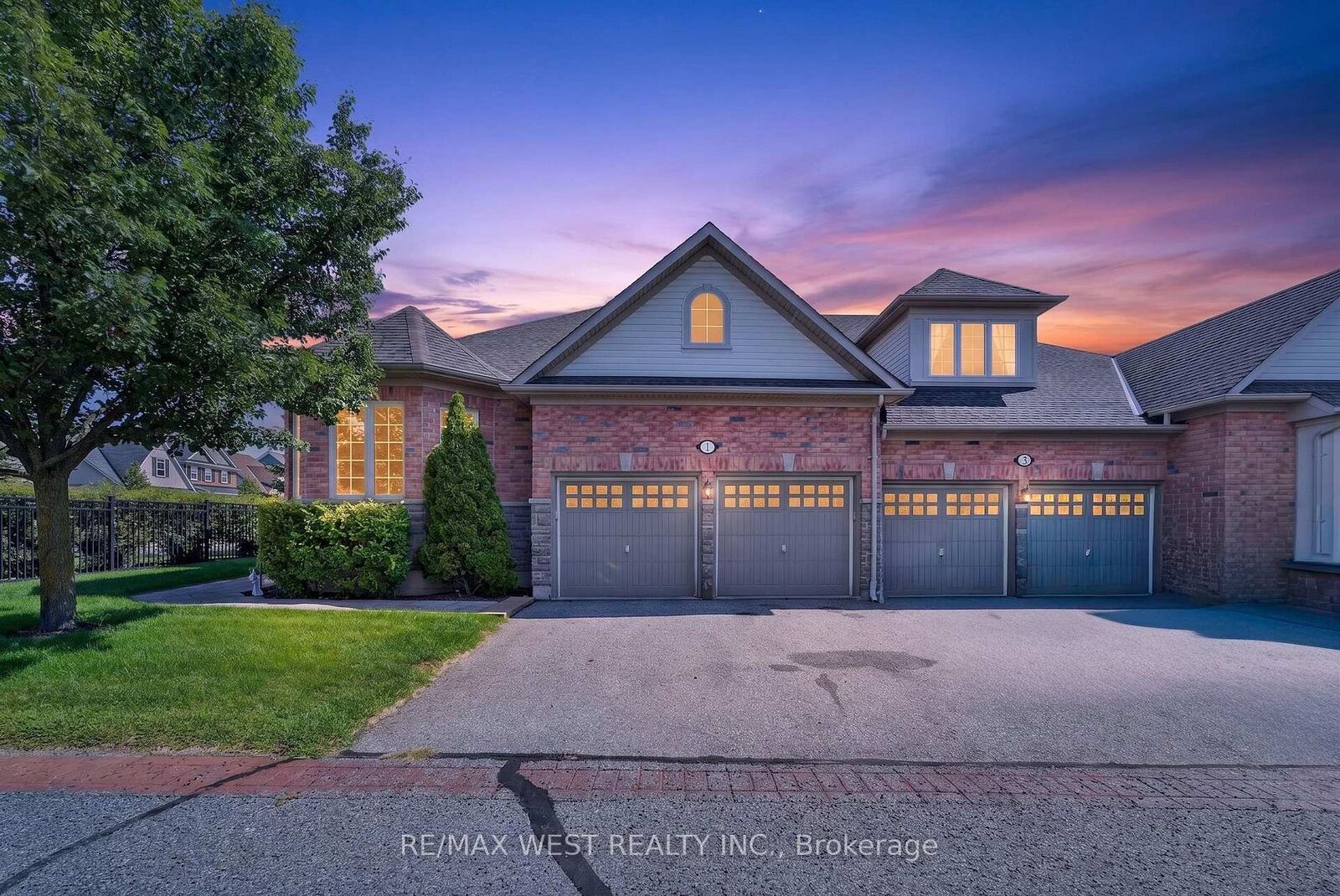 Property Photo:  1 Potts Lane  ON L1A 0A4 