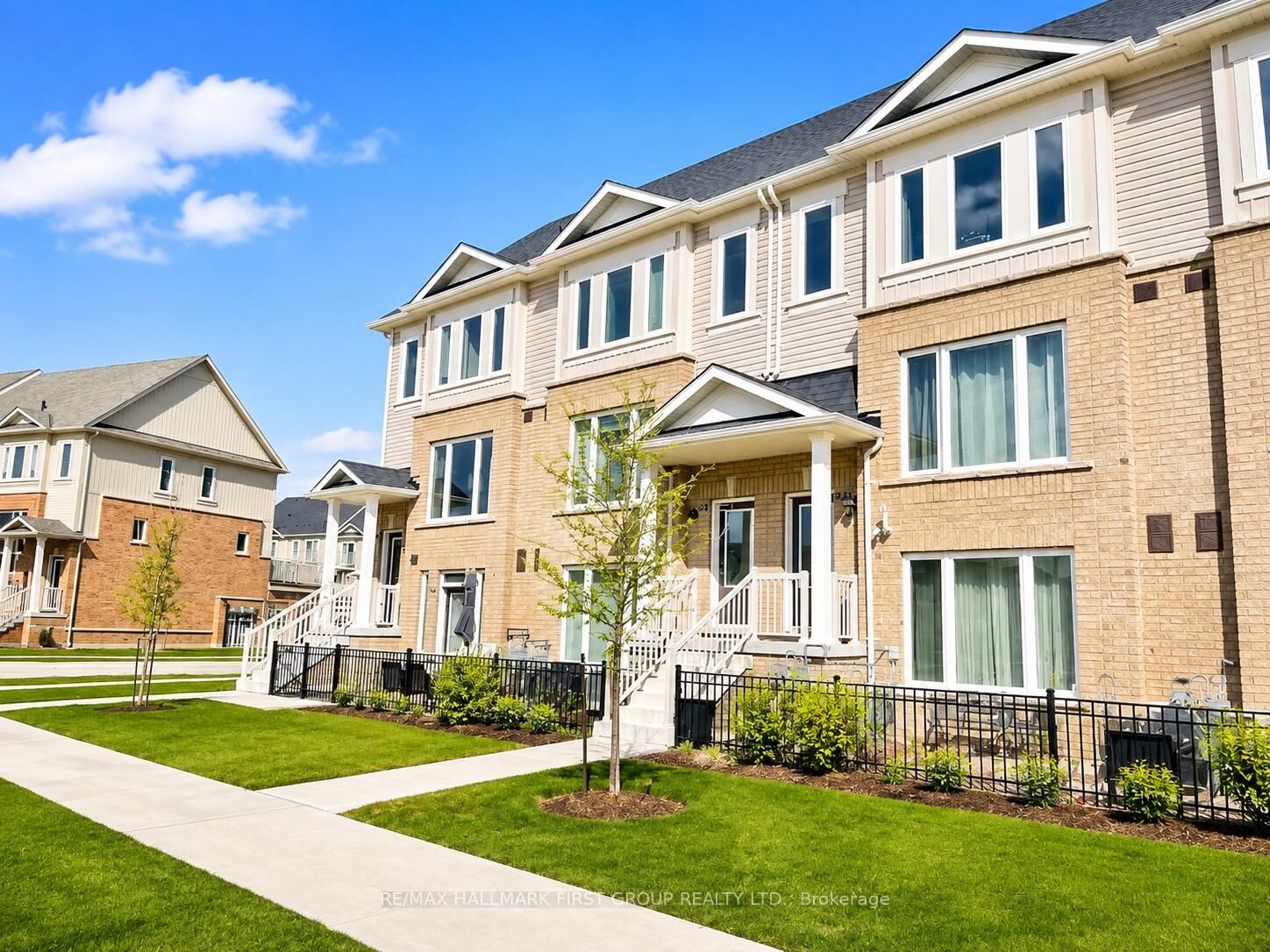 Property Photo: 242 Law Drive 60 ON N1E 0H5