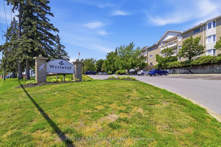 Photo de la propriété:  1099 Clonsilla Avenue 205C  ON K9J 8L8 