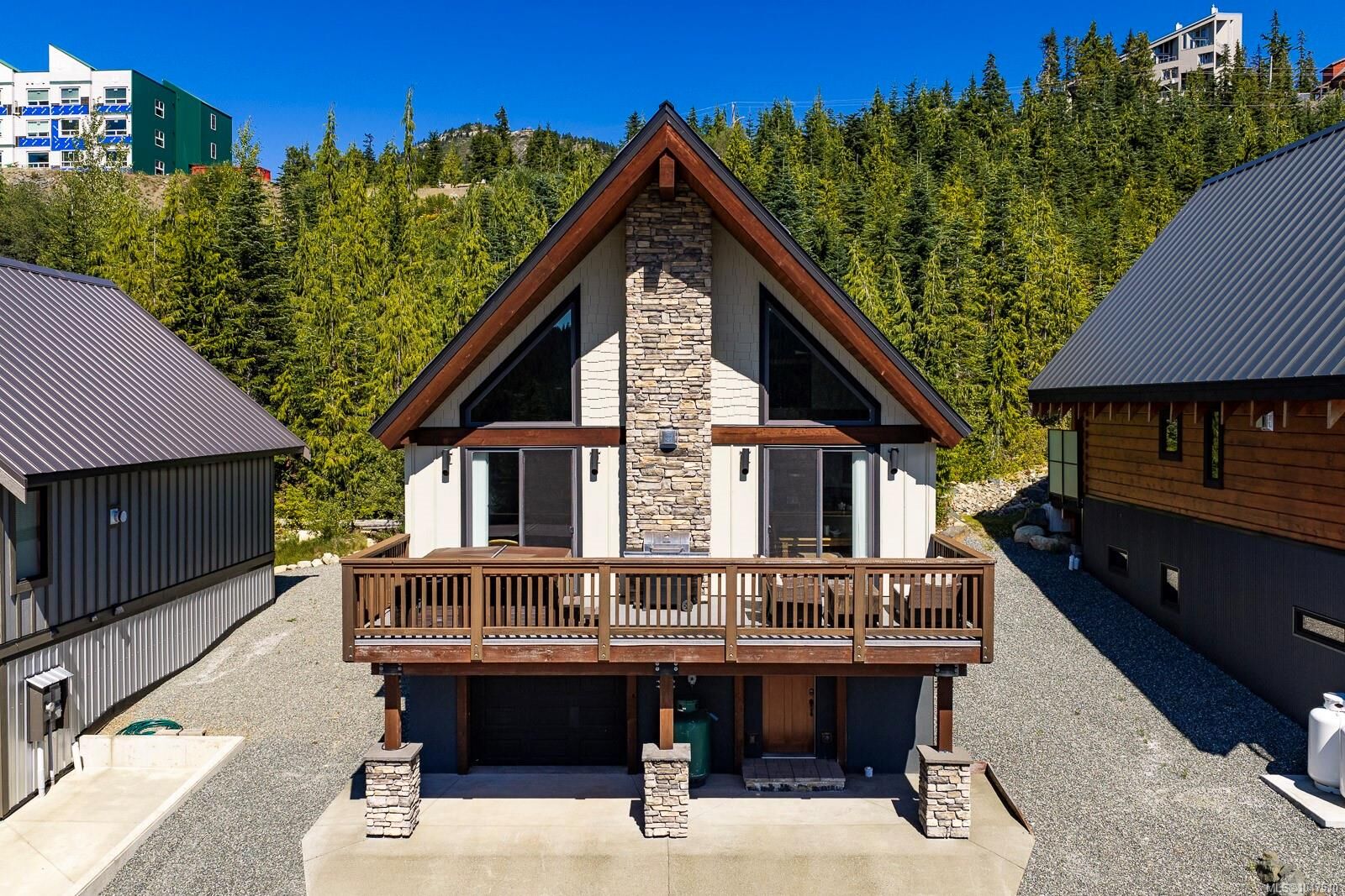 Property Photo: 880 Cruikshank Ridge BC V9J 1L0