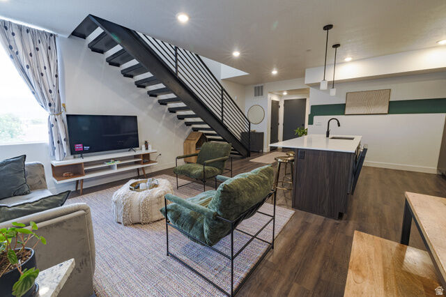 Property Photo: 933 S Washington St. #307 S UT 84101
