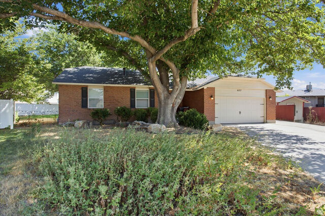 Property Photo:  6277 S Stonehollow Cir  UT 84129 
