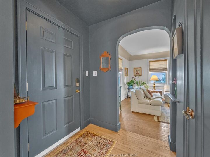 Property Photo: 15 Georgia ON N8H 2E6