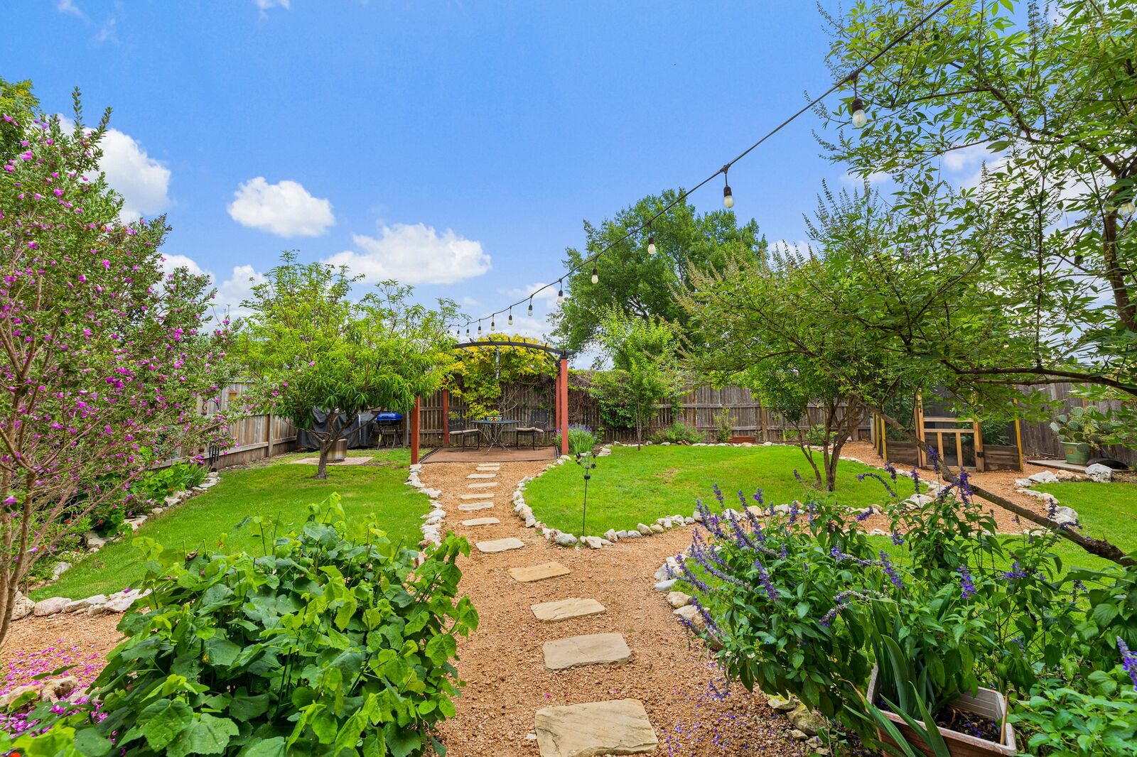 Property Photo: 4516 Tiddle Lane TX 78660