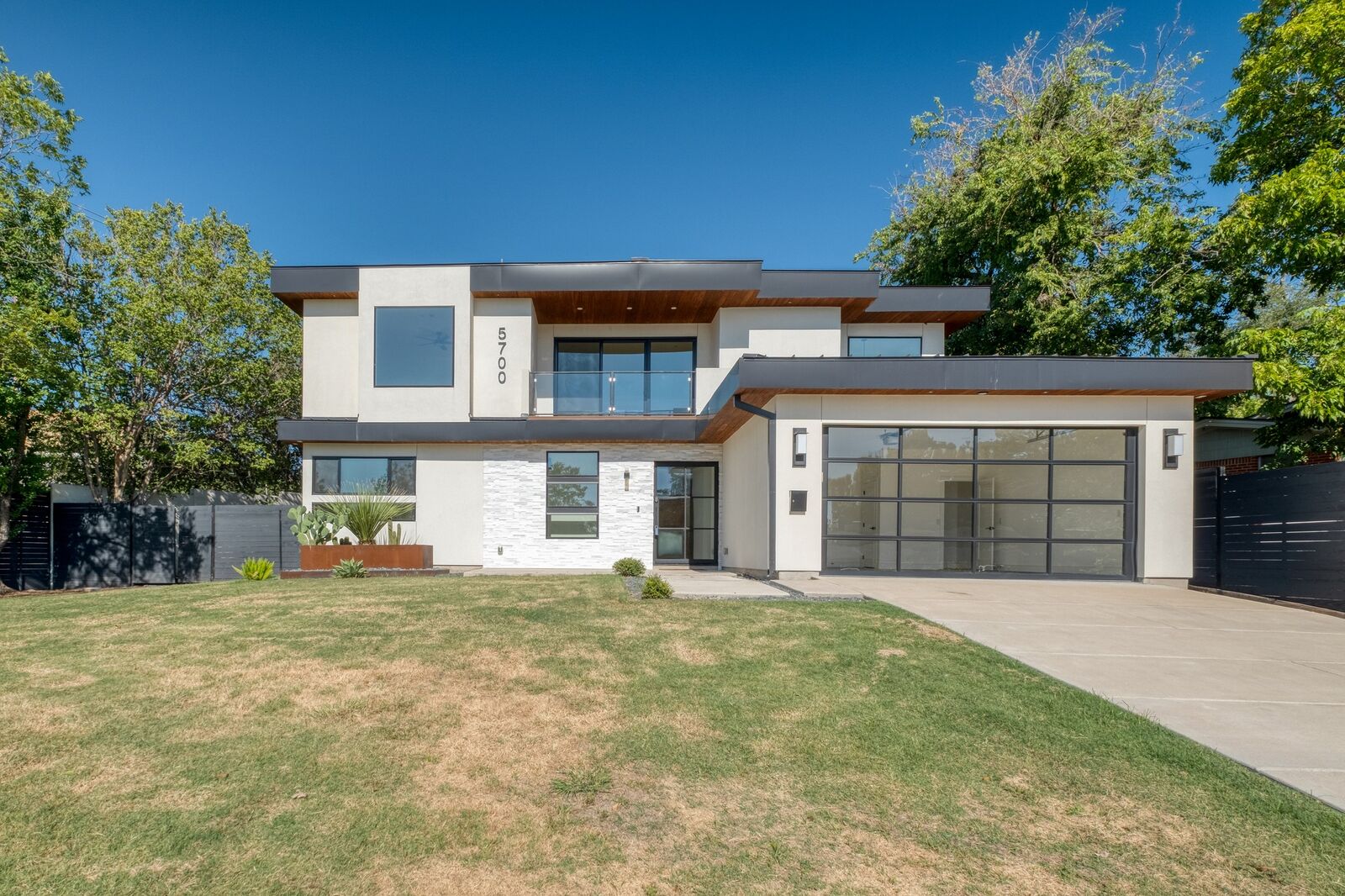Property Photo:  5700 Louise Lane  TX 78757 