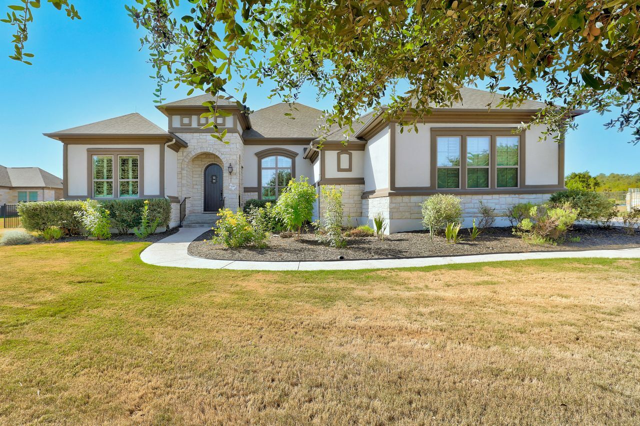 Property Photo: 335 Bold Sundown TX 78642