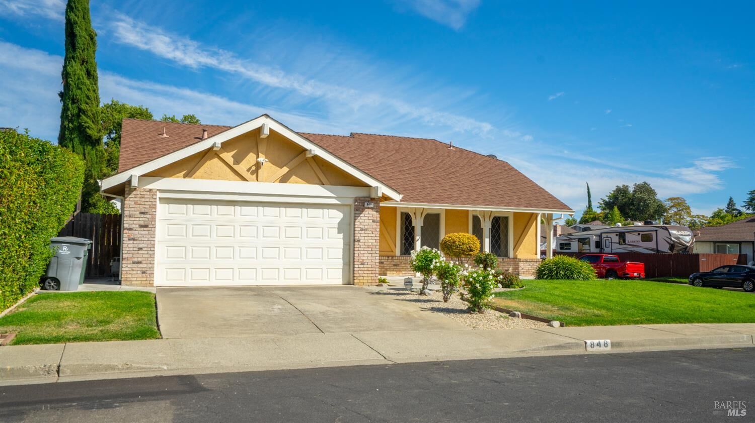 Property Photo:  848 Arbor Oaks Drive  CA 95687 
