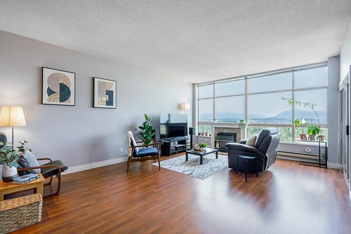Property Photo: 14881 103A Avenue 2001 BC V3R 0M5