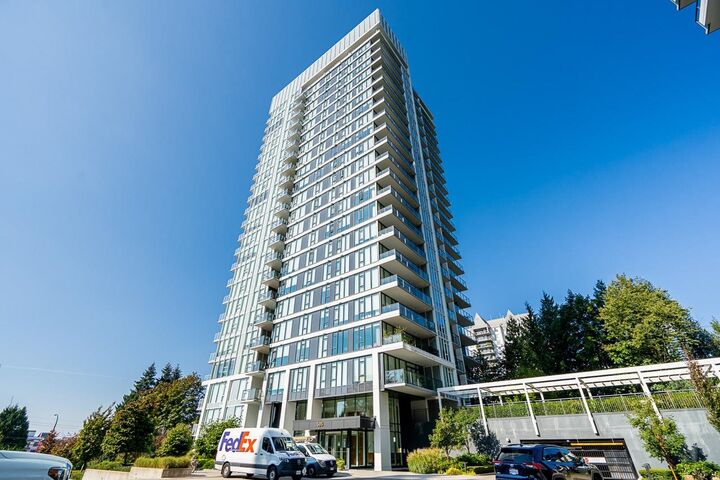 585 Austin Avenue 2004 — photo 1