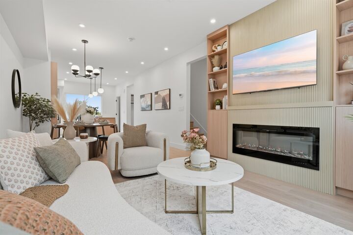 Property Photo: 4732 60B Street 50 BC V4K 3L1