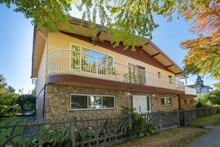 232 Macdonald Avenue — photo 1
