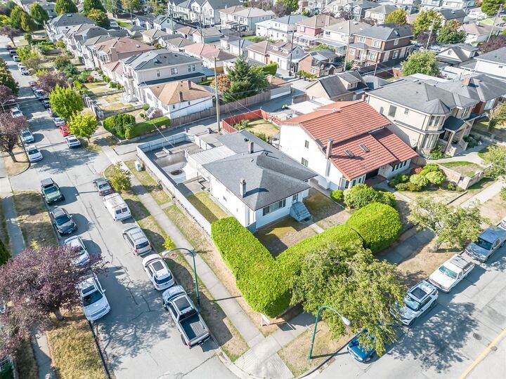 Photo de la propriété: 2840 E 49th Avenue BC V5S 1K5