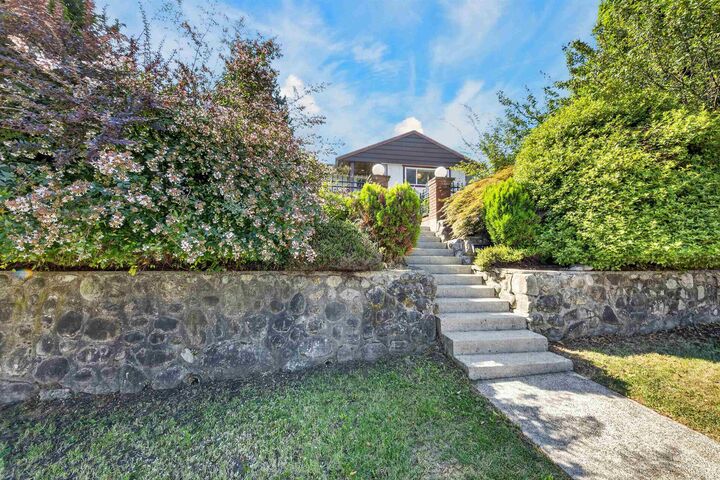 Property Photo: 4116 Gilpin Crescent BC V5G 2K2