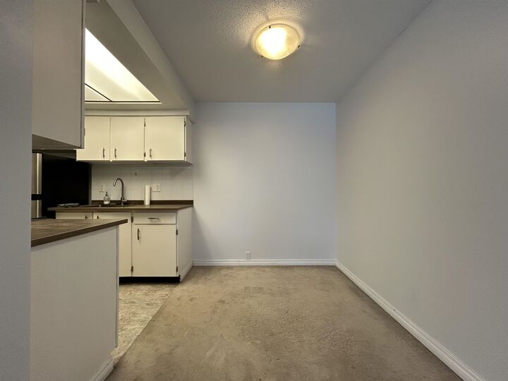 Property Photo:  6560 Buswell Street 201  BC V6Y 2G7 