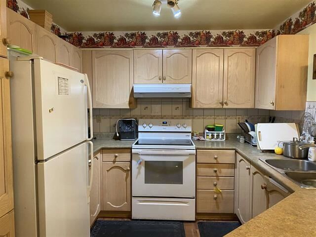 10756 N 138 Street 313 — photo 1