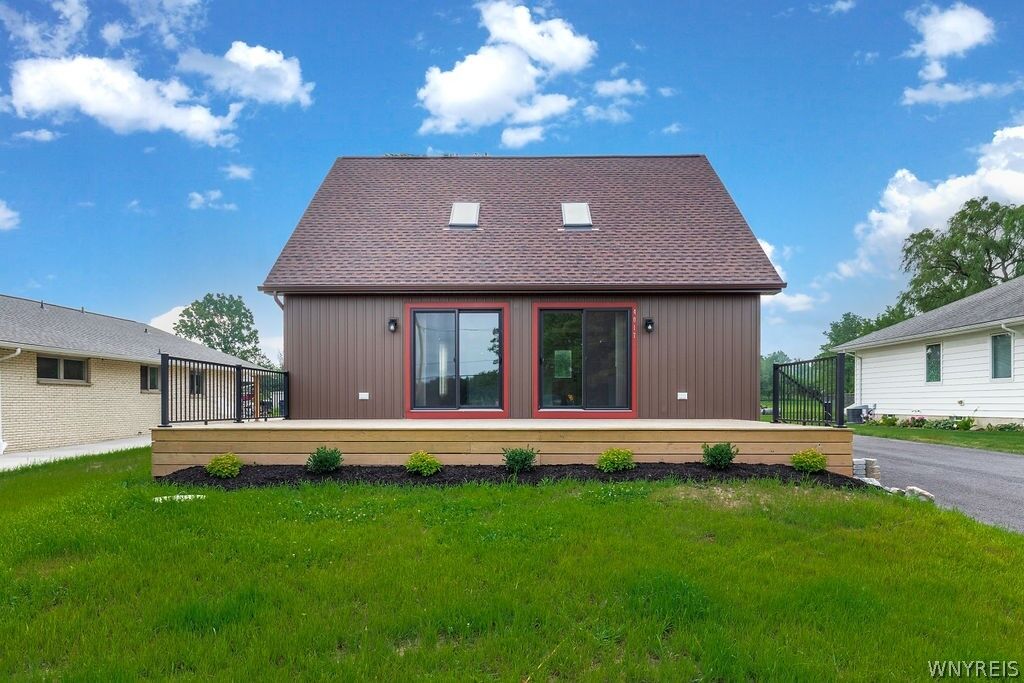 Property Photo:  4017 West River Parkway  NY 14072 
