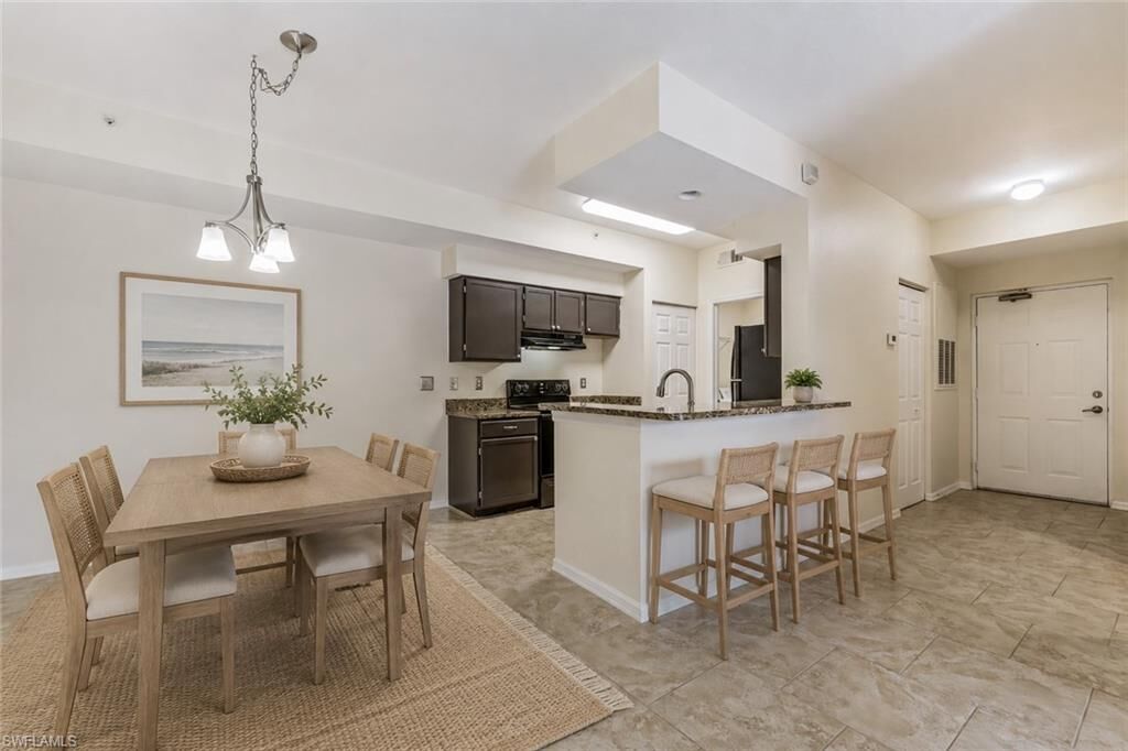 Property Photo:  4720 Saint Croix Ln 124  FL 34109 