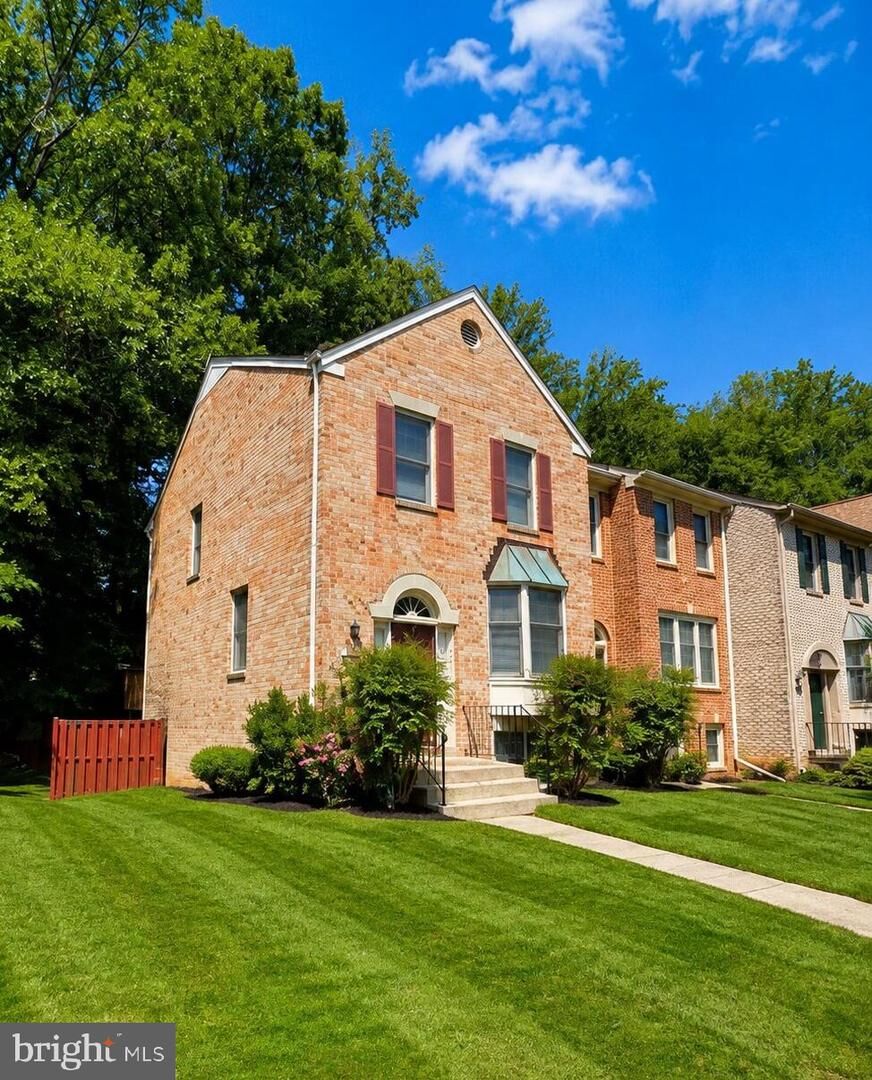 Property Photo: 10651 Pine Haven Terrace MD 20852