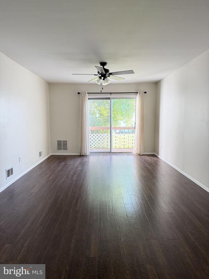 Property Photo: 412 Dove Court NJ 08048