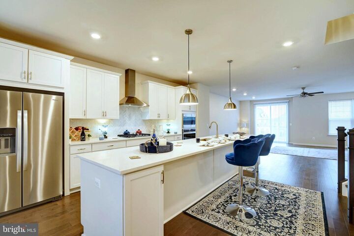 Property Photo:  42932 Running Creek Square  VA 20175 