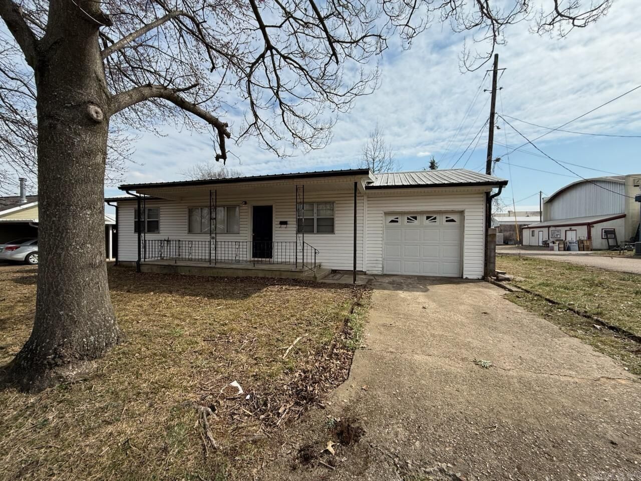 Property Photo:  410 Maple Avenue  AR 71953 
